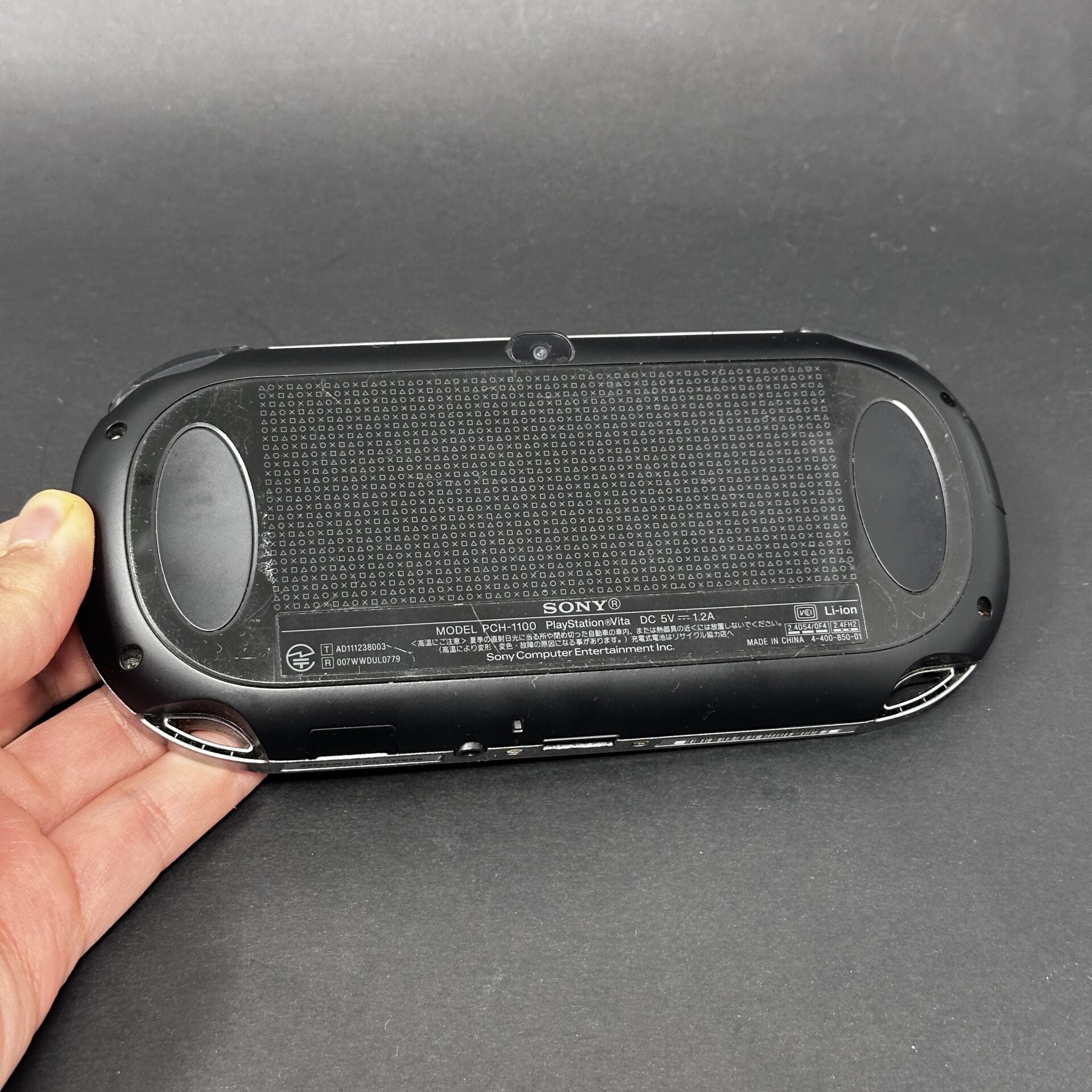 PS Vita OLED (128GB) - 580 Games | Piano Black image 1