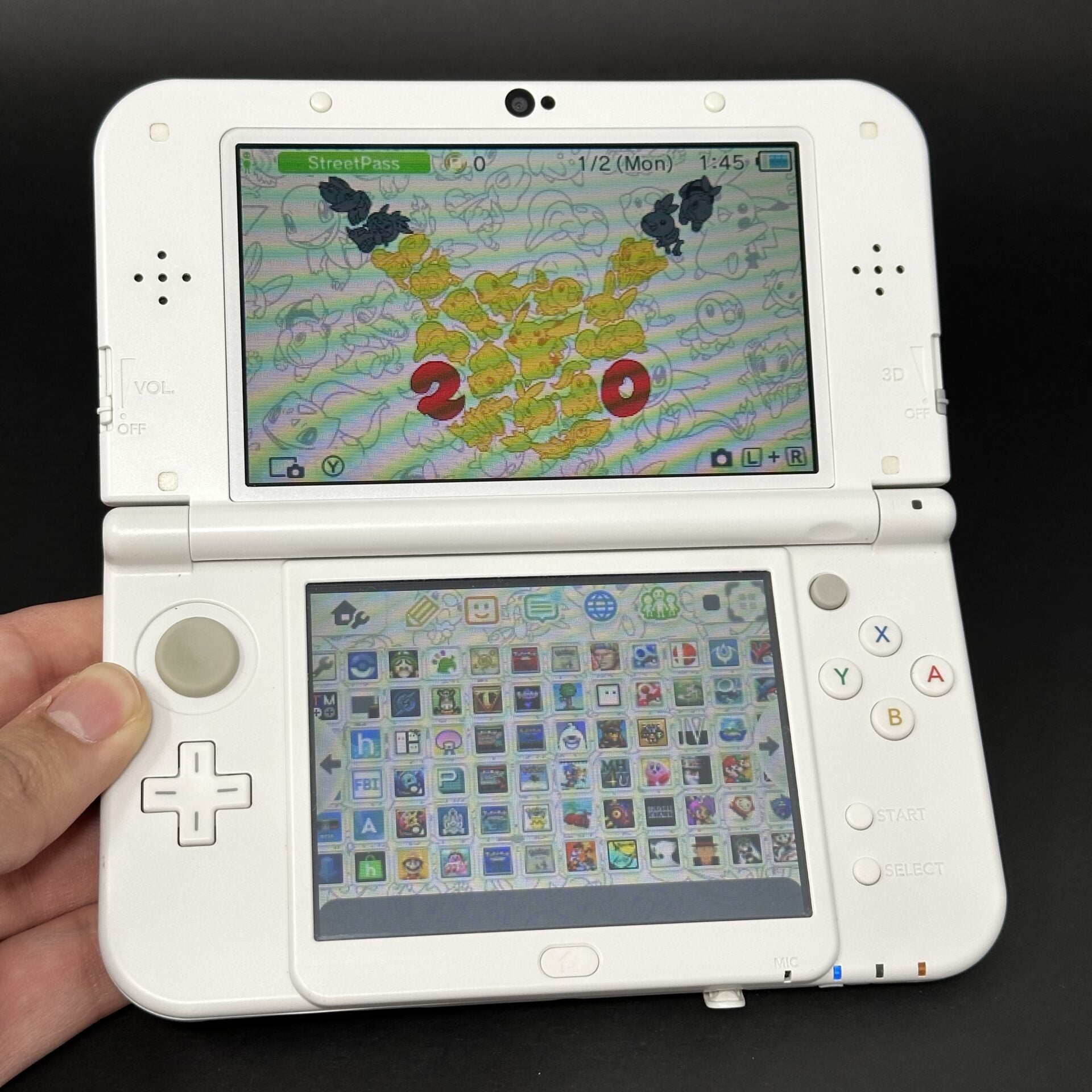 New Nintendo 3DS XL (64GB) – 600+ Games | Pearl White Lower IPS