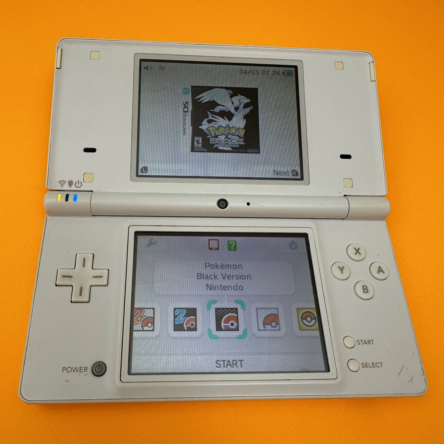 Nintendo DSi With 1500+ Games | Matte White – Samtendo