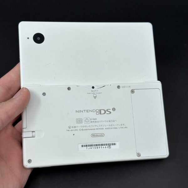 Nintendo DSi (128GB) - 4000 Games | Matte White - Image 2