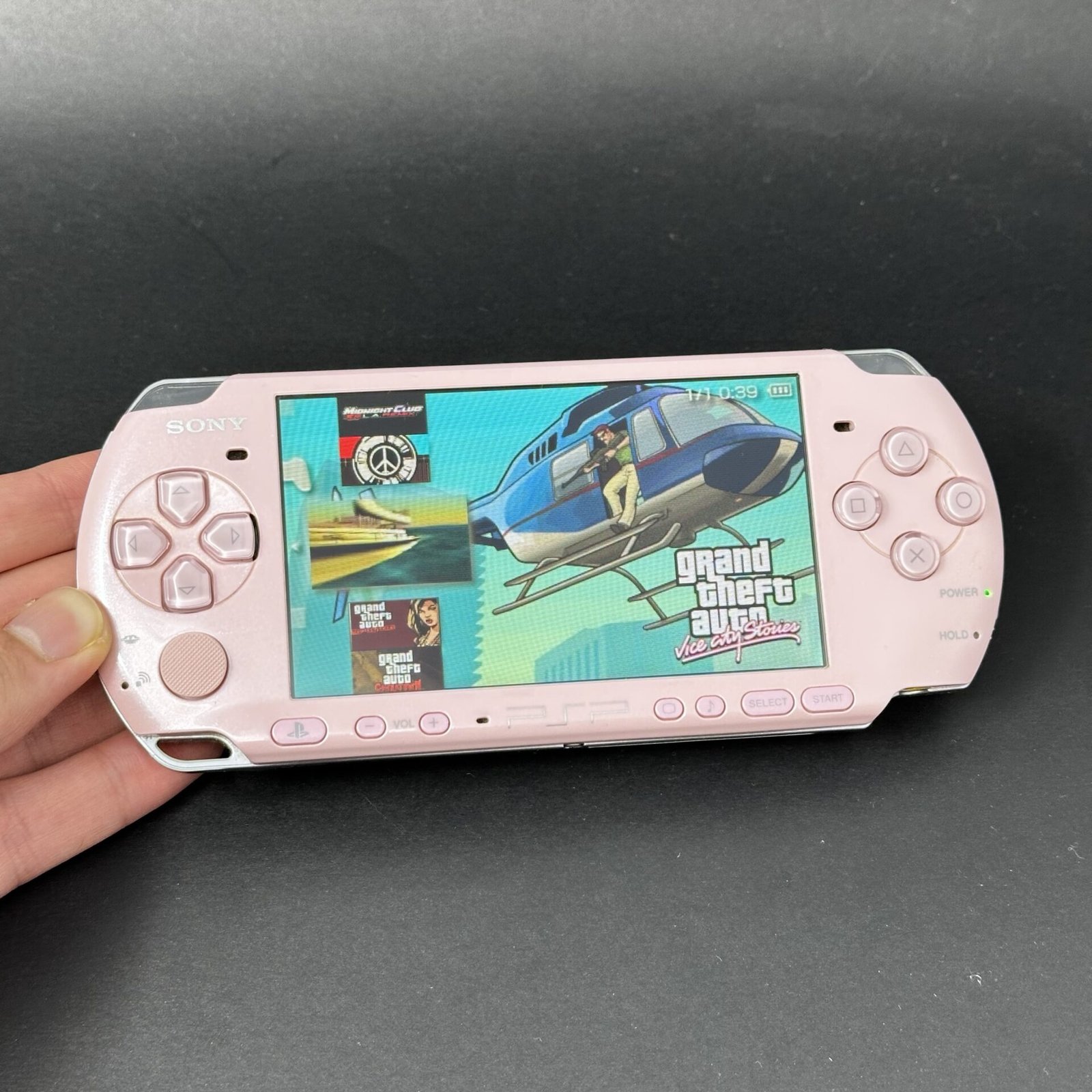 Sony PSP 3000 good in Pink