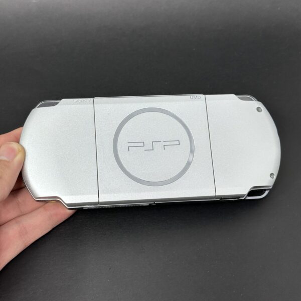 PSP 3000 (128GB) - 1025 Games | Mystic Silver - Image 2
