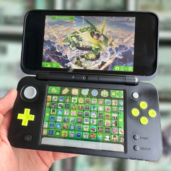 New Nintendo 2DS Xl with 600+ Games | Black and Green with Box - Image 2