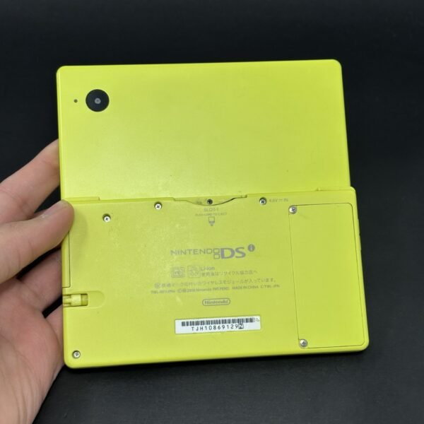 Nintendo DSi (128GB) - 4000 Games | Lime Green - Image 2