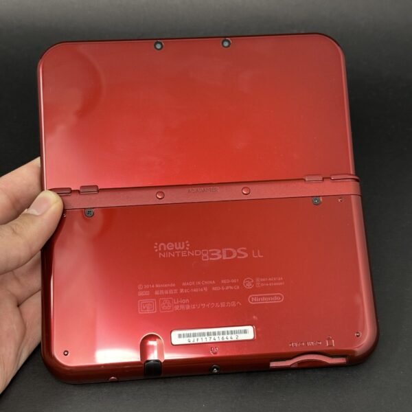 New Nintendo 3DS XL (64GB) – 600+ Games | Metallic Red - Image 2