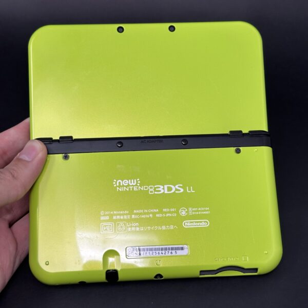 New Nintendo 3DS XL (64GB) – 600+ Games | Lime Green Edition - Image 2