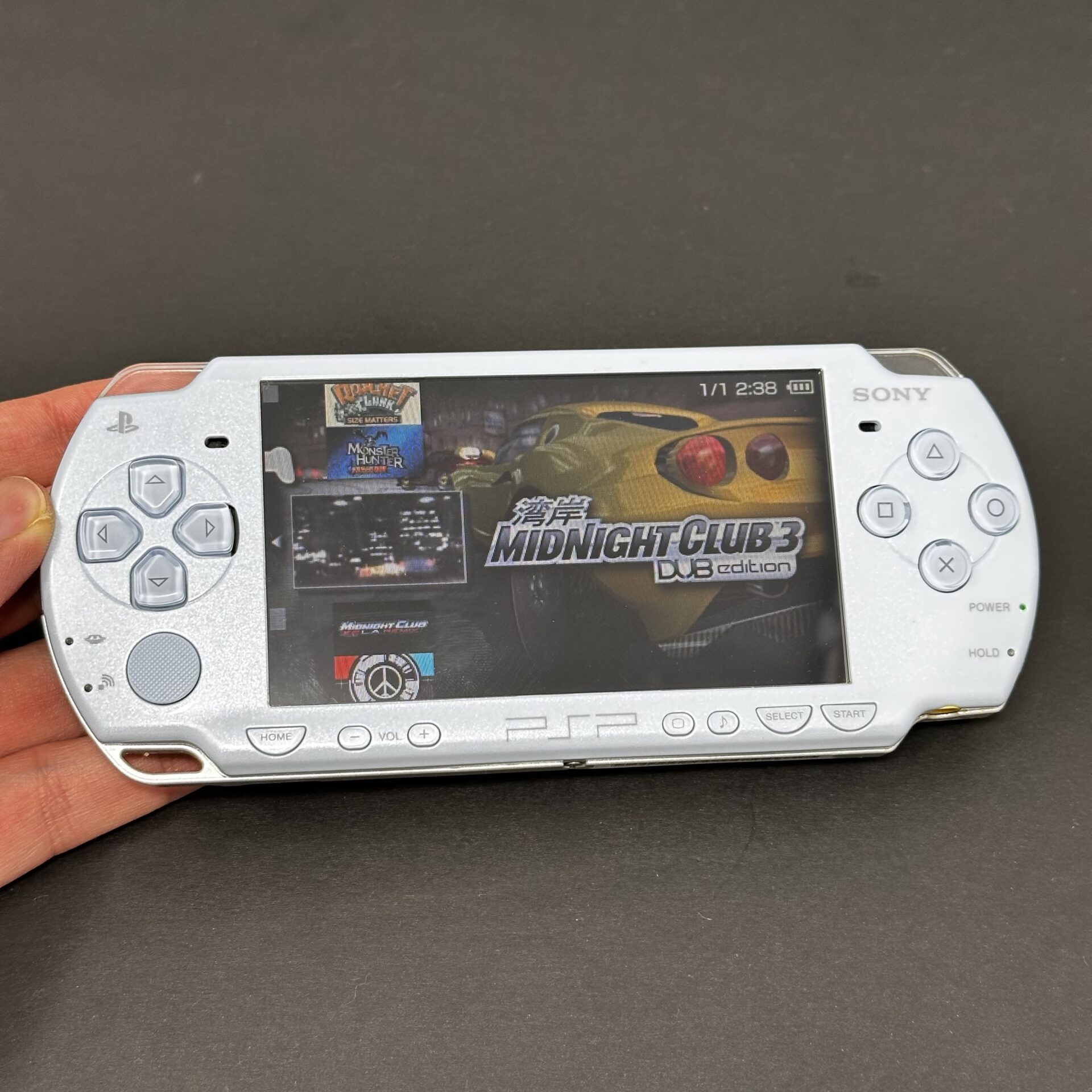 PSP 2000 (128GB) - 1050 Games | Felicia Blue