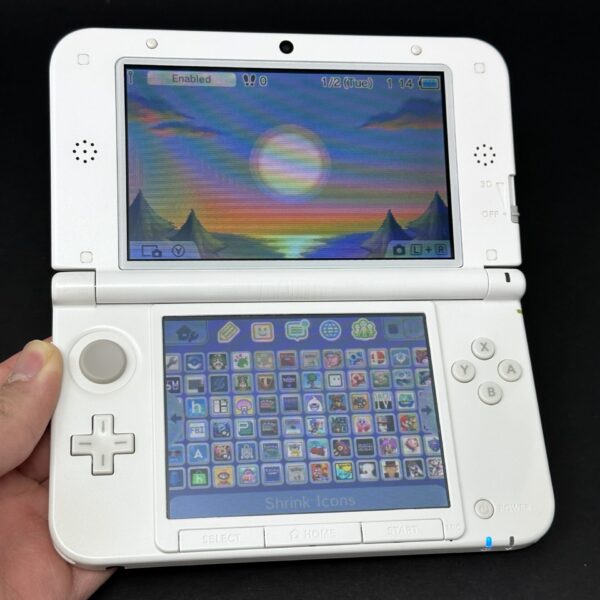 Nintendo 3DS XL (64GB) – 600+ Games | Disney Magic Castle Limited Edition