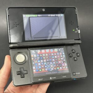 Nintendo 3DS (64GB) – 600+ Games | Cosmo Black