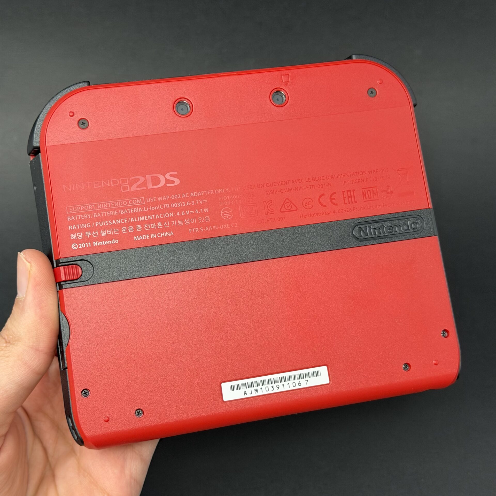 Nintendo 2DS (64GB) – 600+ Games | Crimson Red - Image 2