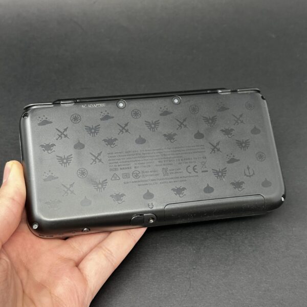 New Nintendo 2DS XL (128GB) – 1000+ Games | Dragon Quest Metal Slime Limited Edition - Image 3