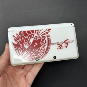 Nintendo 3DS (64GB) – 600+ Games | Monster Hunter Limited Edition