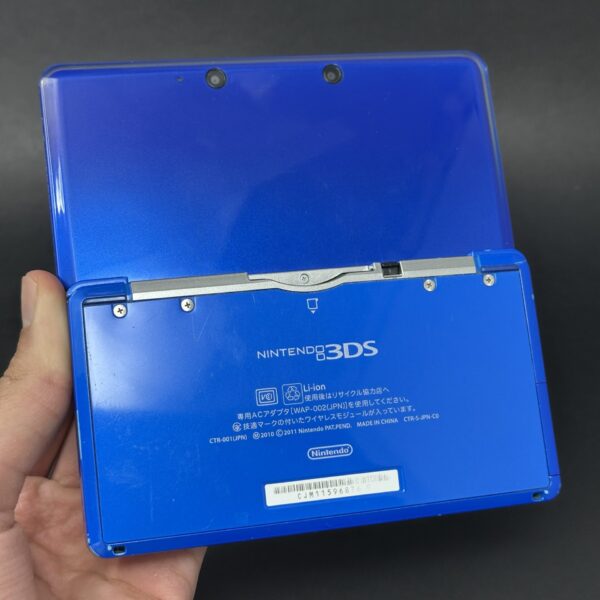 Nintendo 3DS (64GB) – 600+ Games | Cobalt Blue - Image 2