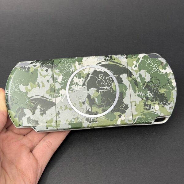 PSP 3000 (128GB) - 1050 Games | Metal Gear Solid Edition