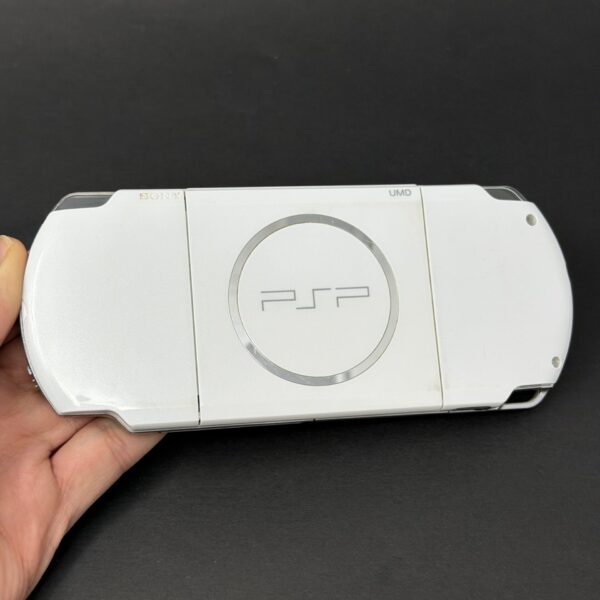 PSP 3000 (128GB) - 1050 Games | Green and White