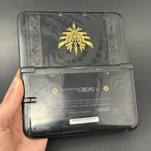 Nintendo 3DS Xl with 600+ Games | Monster Hunter Limited Edition