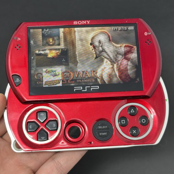 PSP GO (16GB) - 900 Pre-Loaded Games | Red and Black
