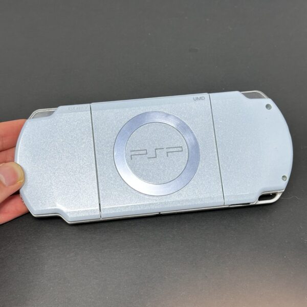 PSP 2000 (128GB) - 1050 Games | Felicia Blue