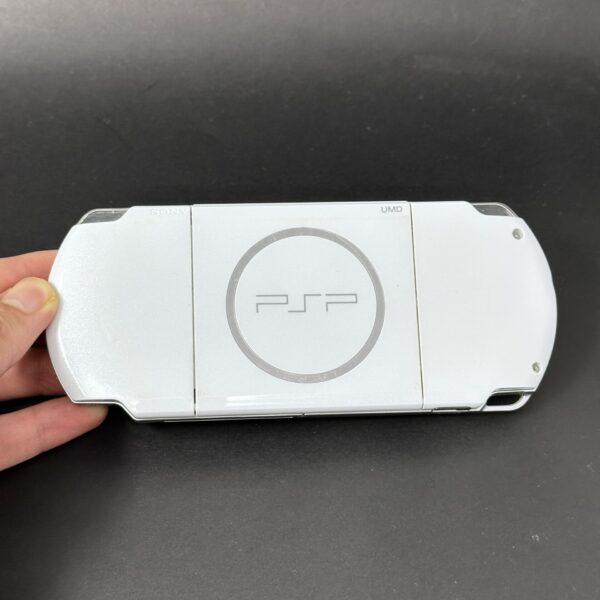 PSP 3000 (128GB) - 1050 Games | X-Ray White