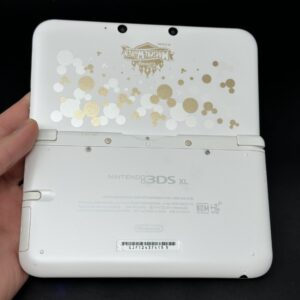 Nintendo 3DS XL (64GB) – 600+ Games | Disney Magic Castle Limited Edition