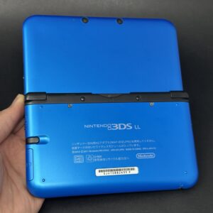 Nintendo 3DS XL (64GB) – 600+ Games | Black and Blue