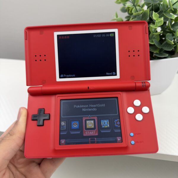 Nintendo DS Lite with 500+ Games | Pokedex