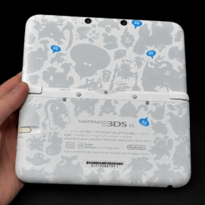 Nintendo 3DS XL (64GB) – 600+ Games | Dragon Quest Limited Edition